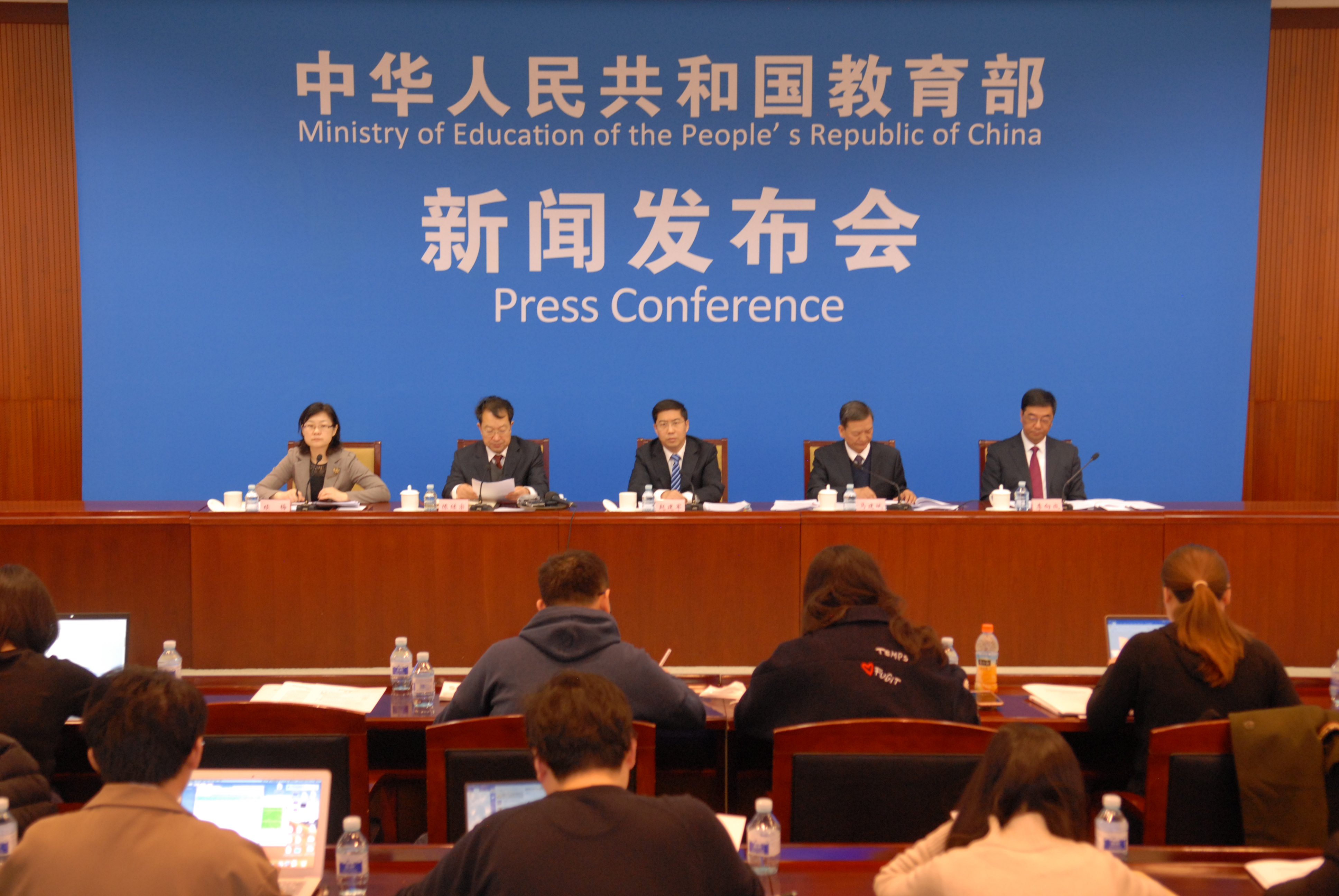 解放军钛水壶：从小配备到大邦兴起的睹证者(纯钛军用水壶)